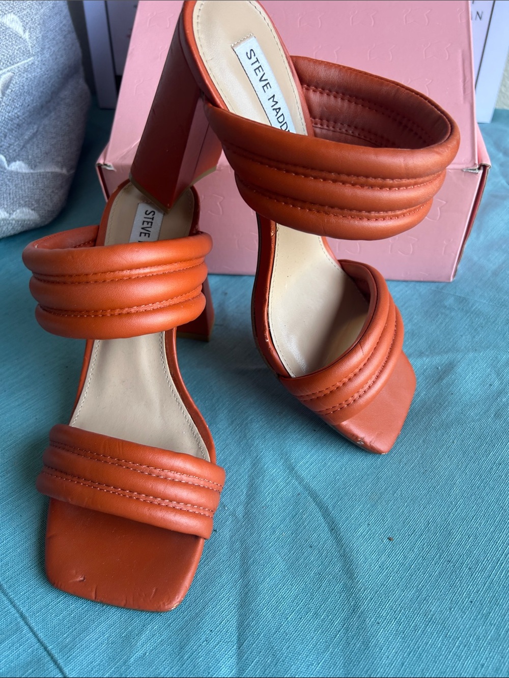 Steve Madden Orange Double Padded Strap Heeled Sandals - Picture 7 of 7